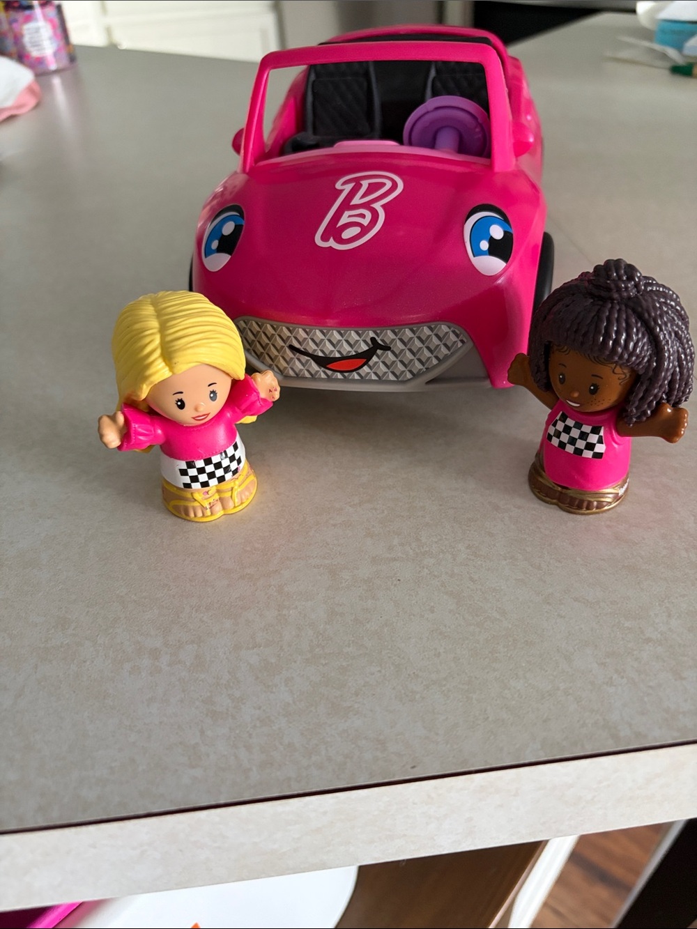 Fisher-Price Little people Bright Pink Play Barbie Convertible. 2 Barbies. Talks